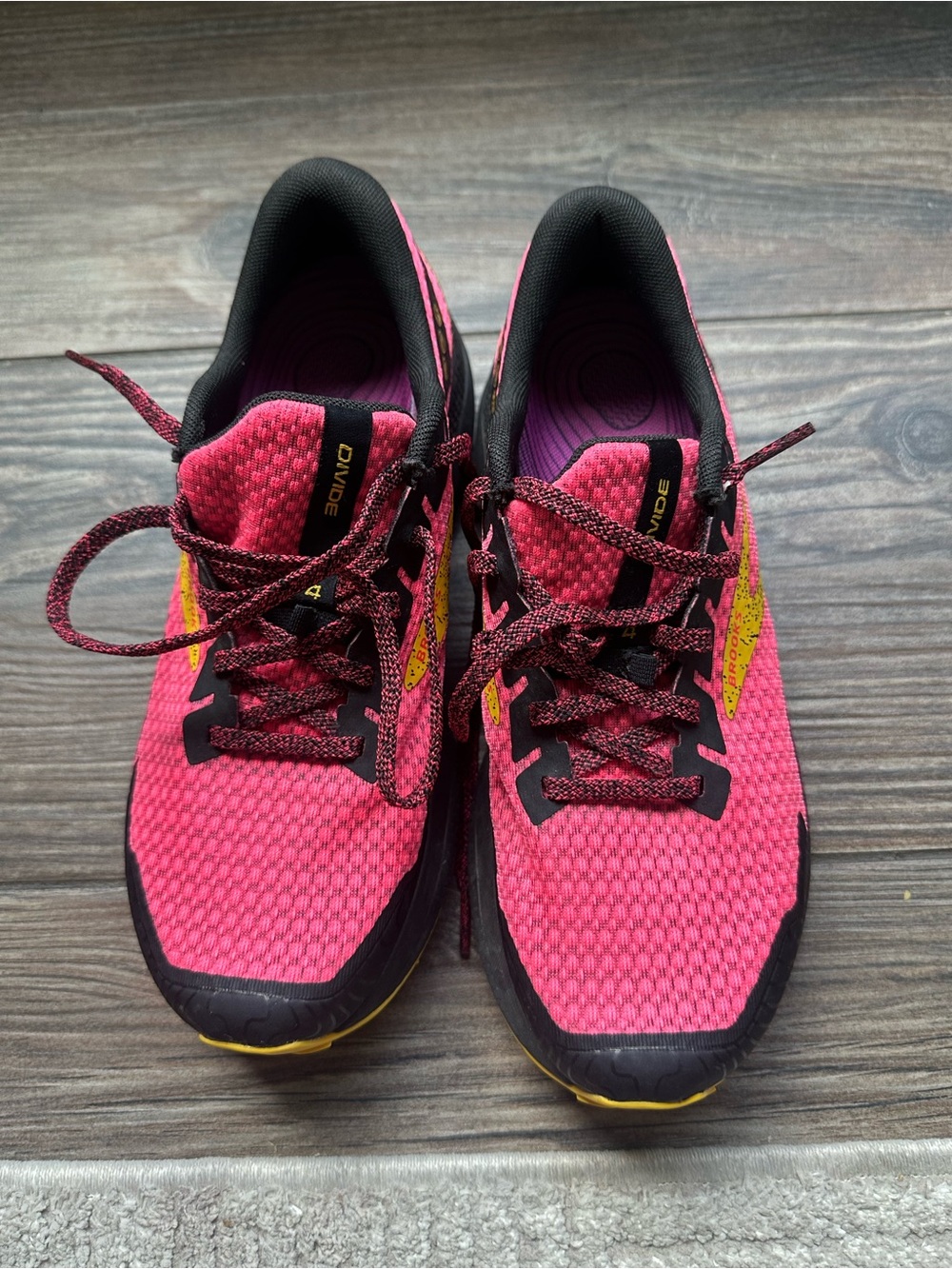 Brooks Trail Divide Pink  Women's Athletic Walking Hiking Running Tennis Shoes - Picture 3 of 13